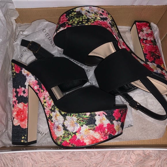 Platform Heels - Picture 7 of 7